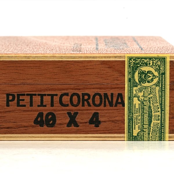 Aladino Corojo Petit Corona 阿拉丁 科羅霍 小高朗拿