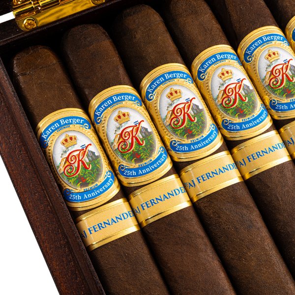 Karen Berger 25th Anniversary by AJ Fernandez Limited Edition Toro 凱倫·柏格 25週年 AJ費爾南德斯 限量版 托羅