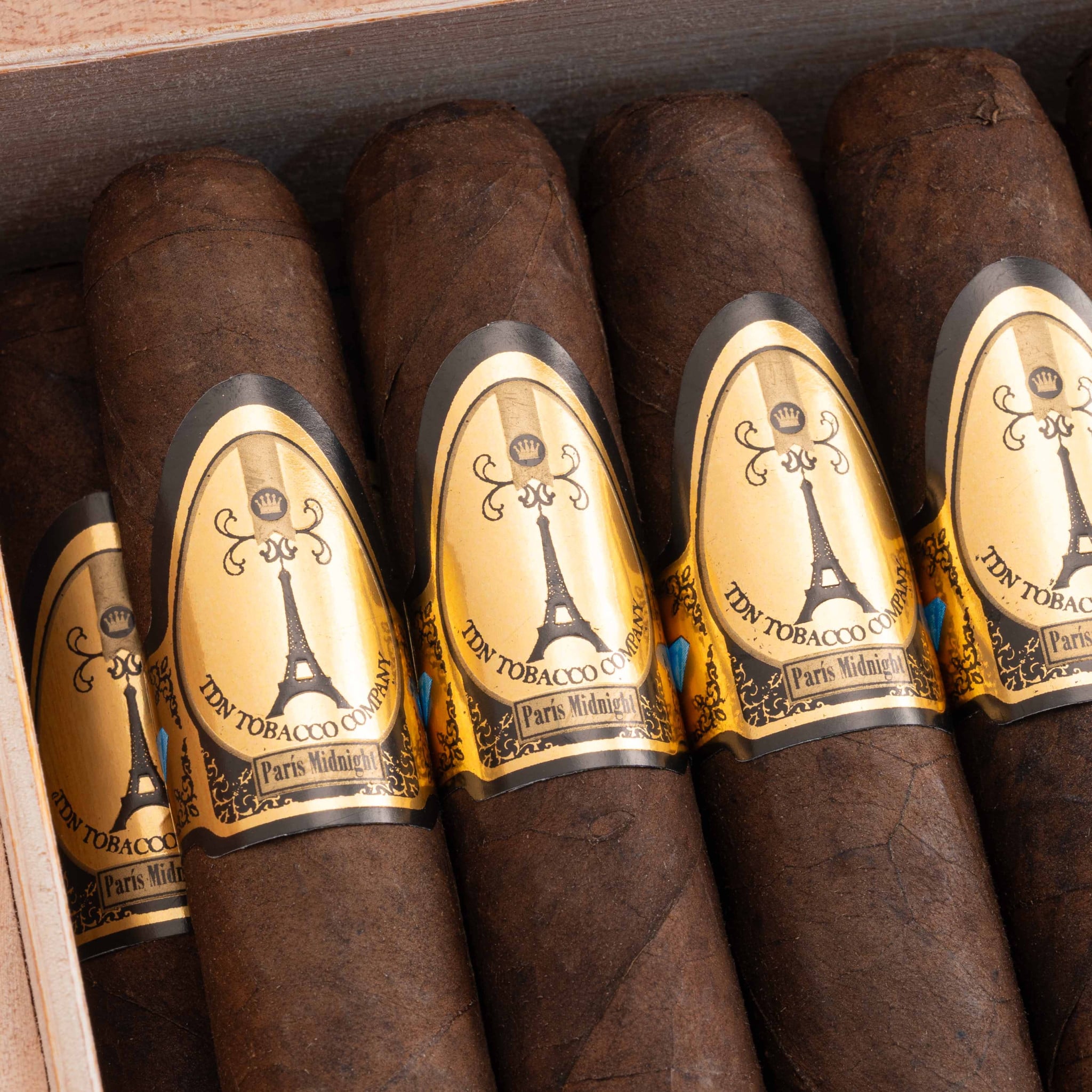 Torres de Nicaragua Paris Midnight Toro 托樂尼加 午夜巴黎 托羅